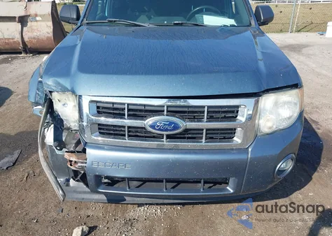 2011 Ford Escape Xlt from USA, damaged, VIN 1FMCU0D76BKB45622